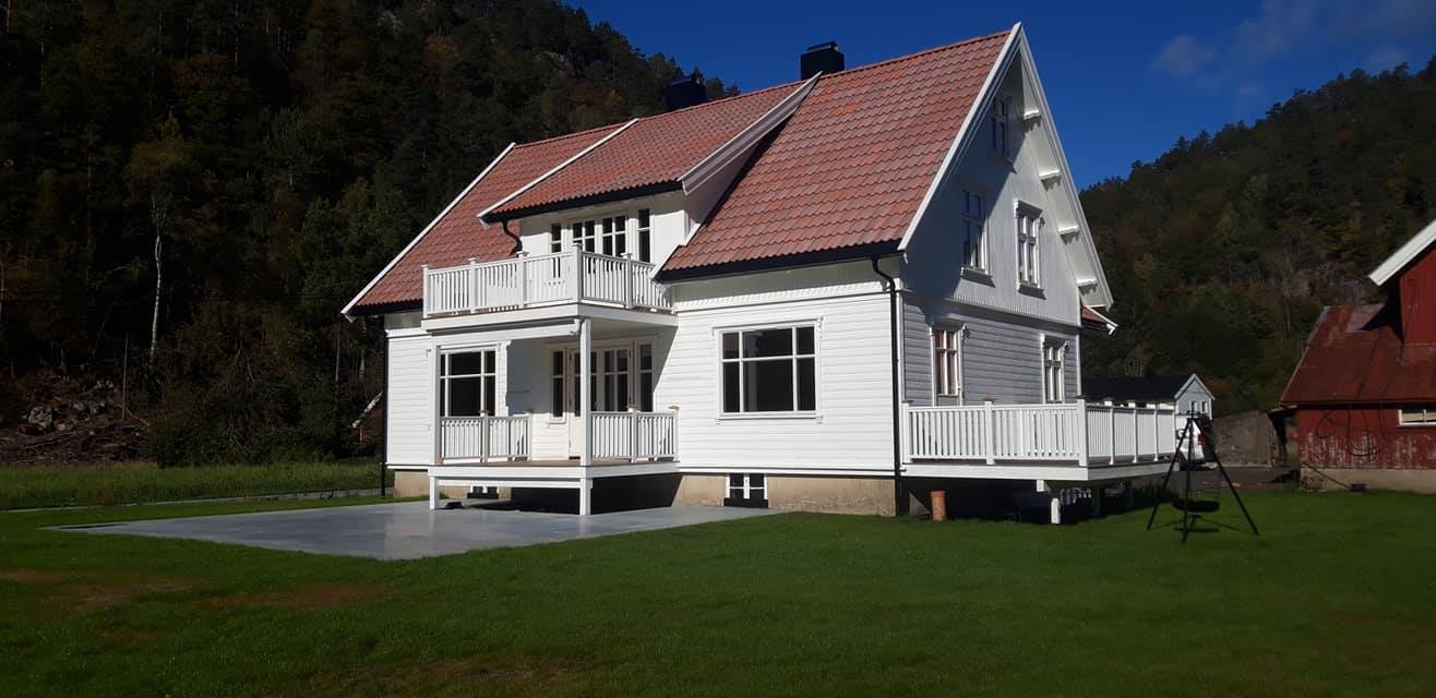 Hjem 8